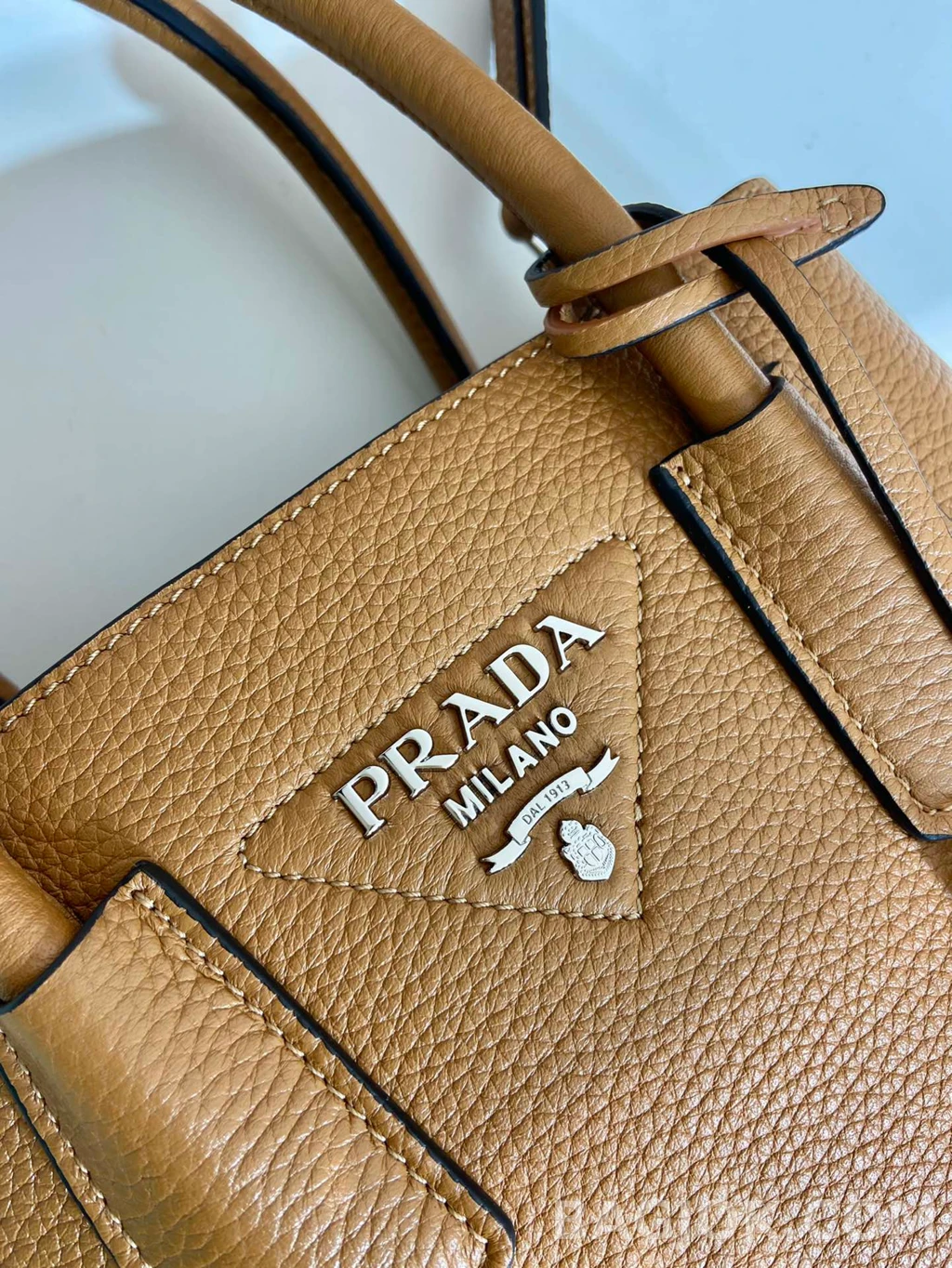 프라다 Prada 더블 쇼퍼백 디어그레인 상세 이미지