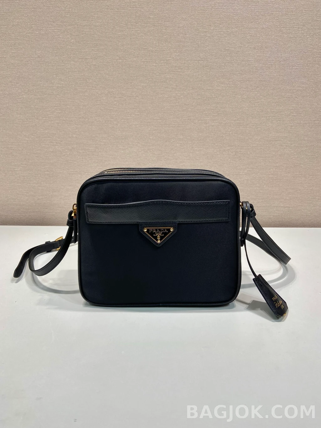 프라다 Prada 나일론X사피아노 숄더백 상세 이미지