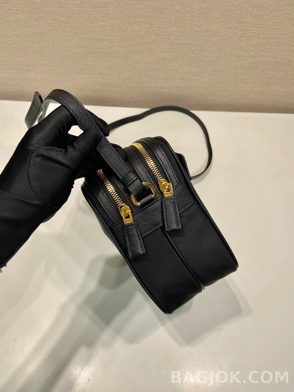 프라다 Prada 나일론X사피아노 숄더백 상세 이미지