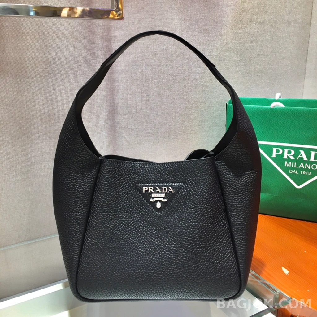 프라다 Prada 미니 버킷백 램스킨 상세 이미지