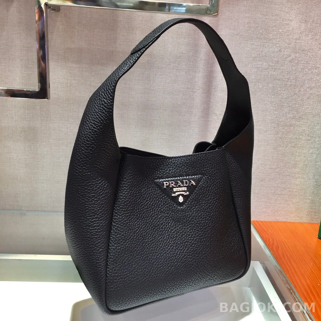 프라다 Prada 미니 버킷백 램스킨 상세 이미지