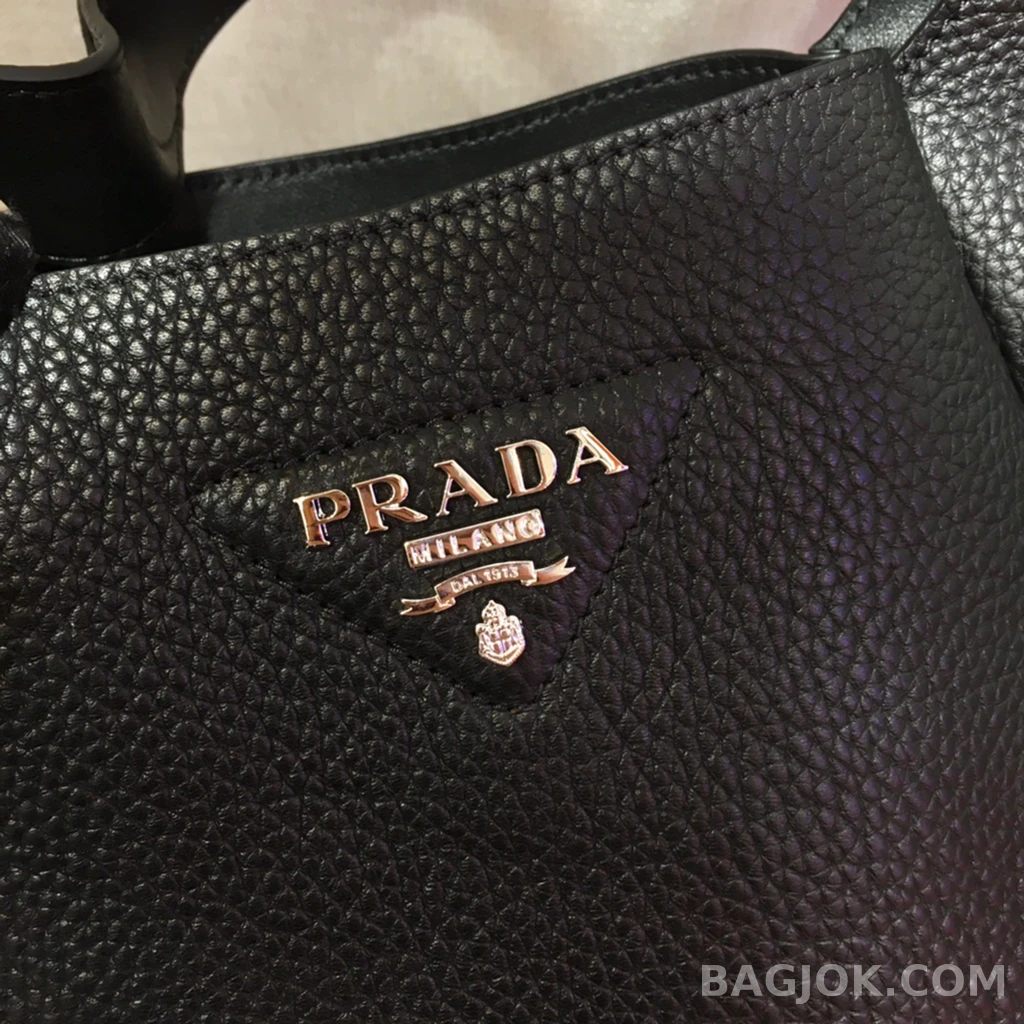 프라다 Prada 미니 버킷백 램스킨 상세 이미지