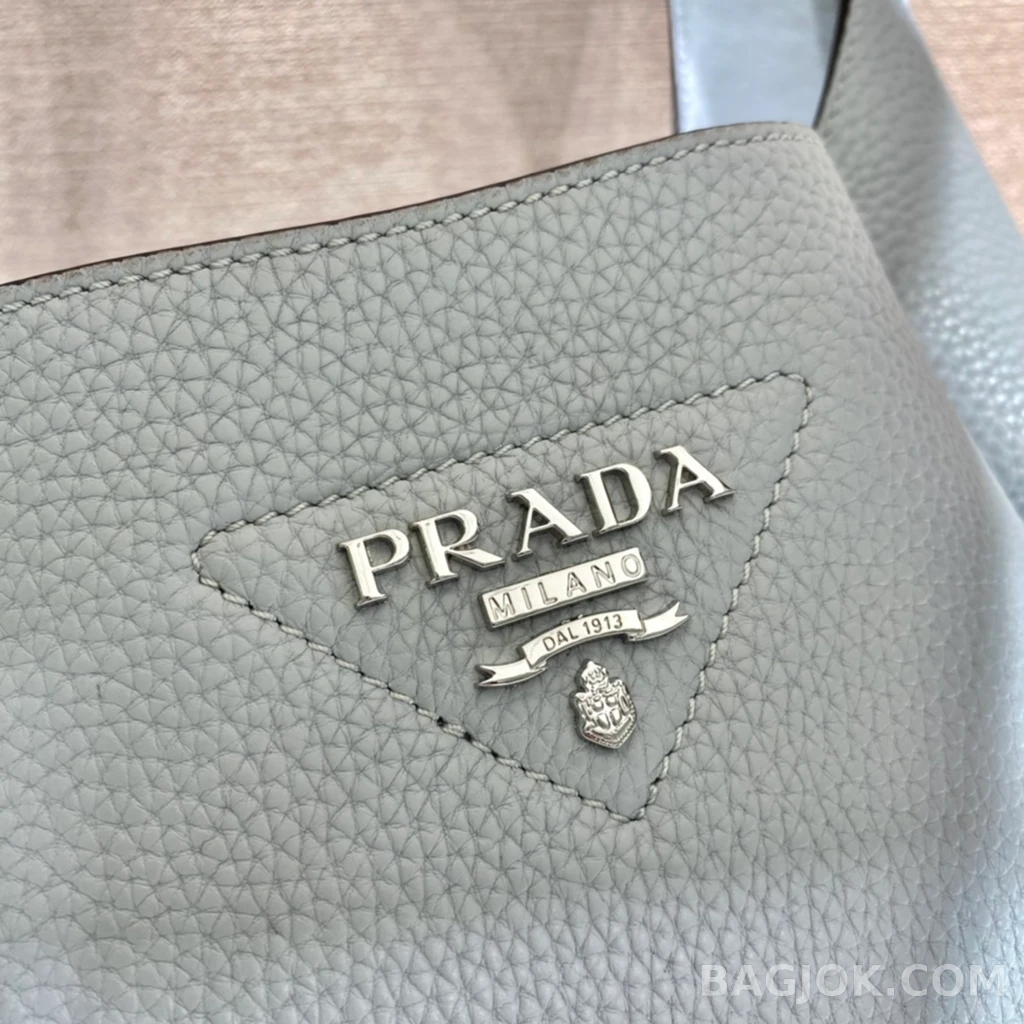 프라다 Prada 미니 버킷백 램스킨 상세 이미지