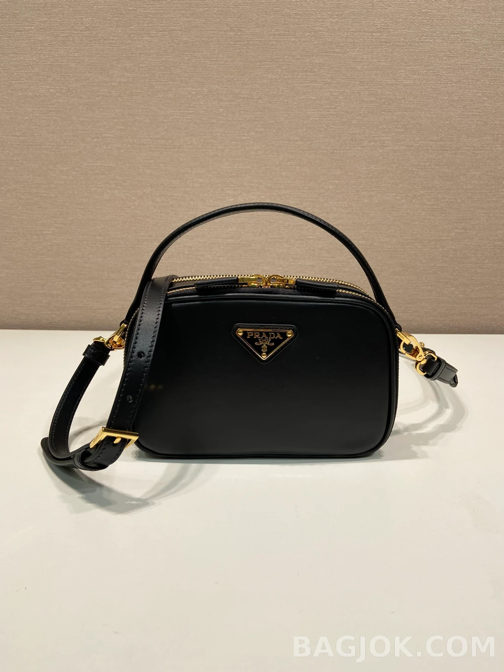 프라다 Prada 미니 탑핸들백 램스킨 상세 이미지