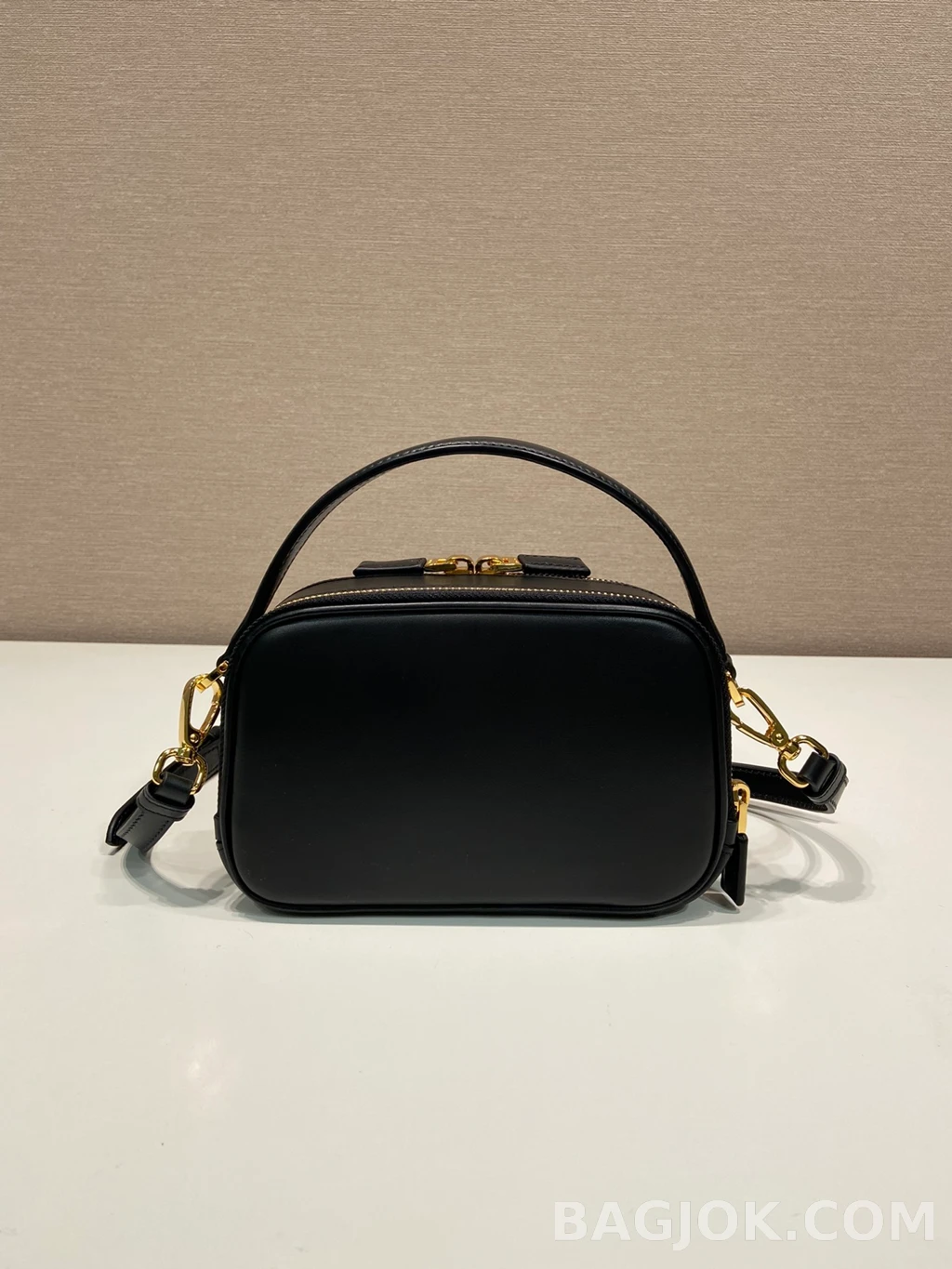 프라다 Prada 미니 탑핸들백 램스킨 상세 이미지