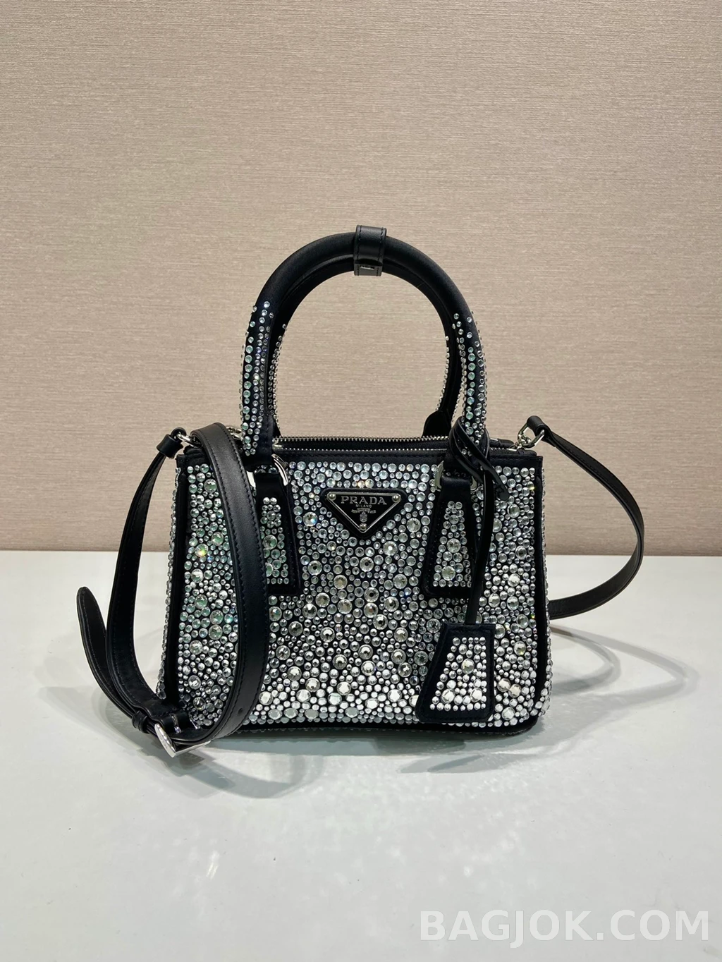 프라다 Prada 크리스탈 새틴 미니 갤러리아백 상세 이미지