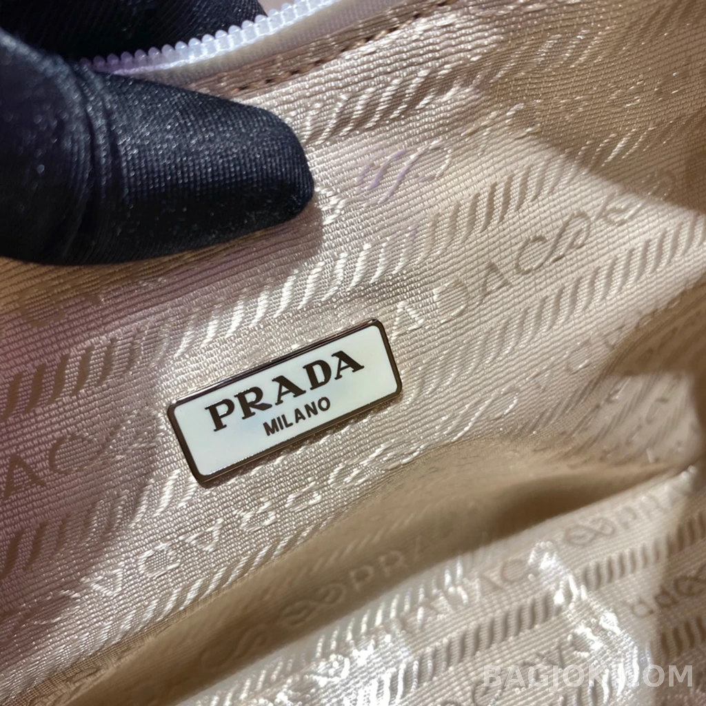 프라다 Prada 크리스탈 메쉬 호보백 상세 이미지