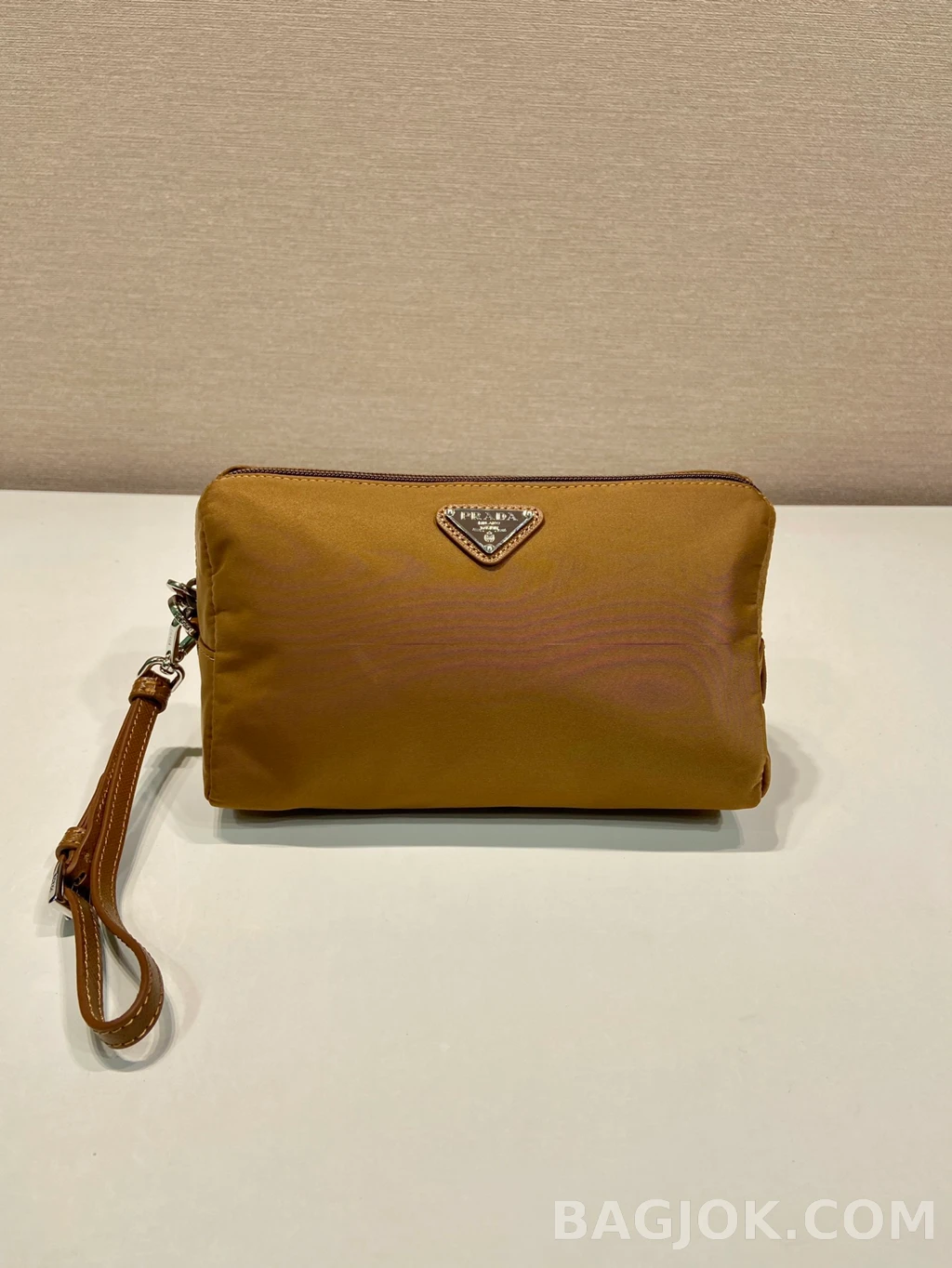 프라다 Prada 나일론 유니섹스 클러치백 상세 이미지