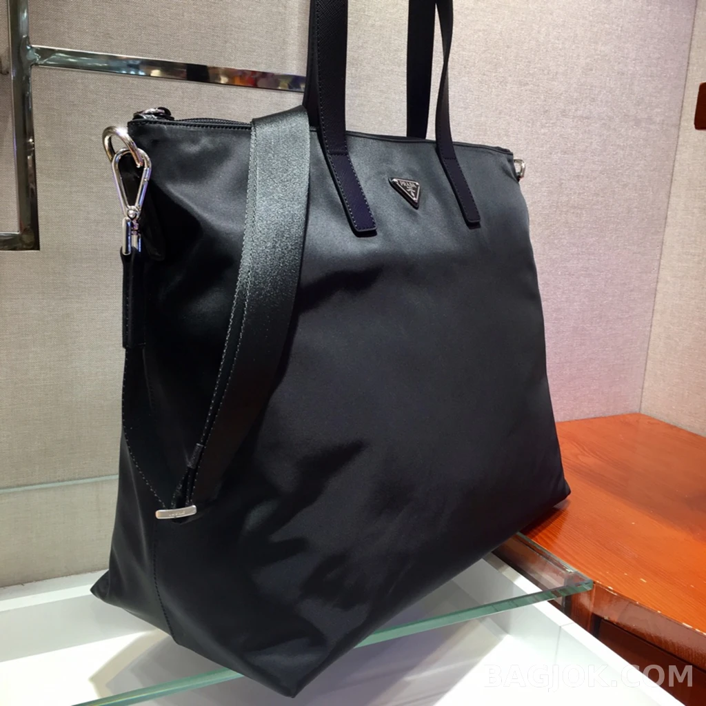 프라다 Prada 나일론 쇼퍼 토트백 유니섹스 상세 이미지