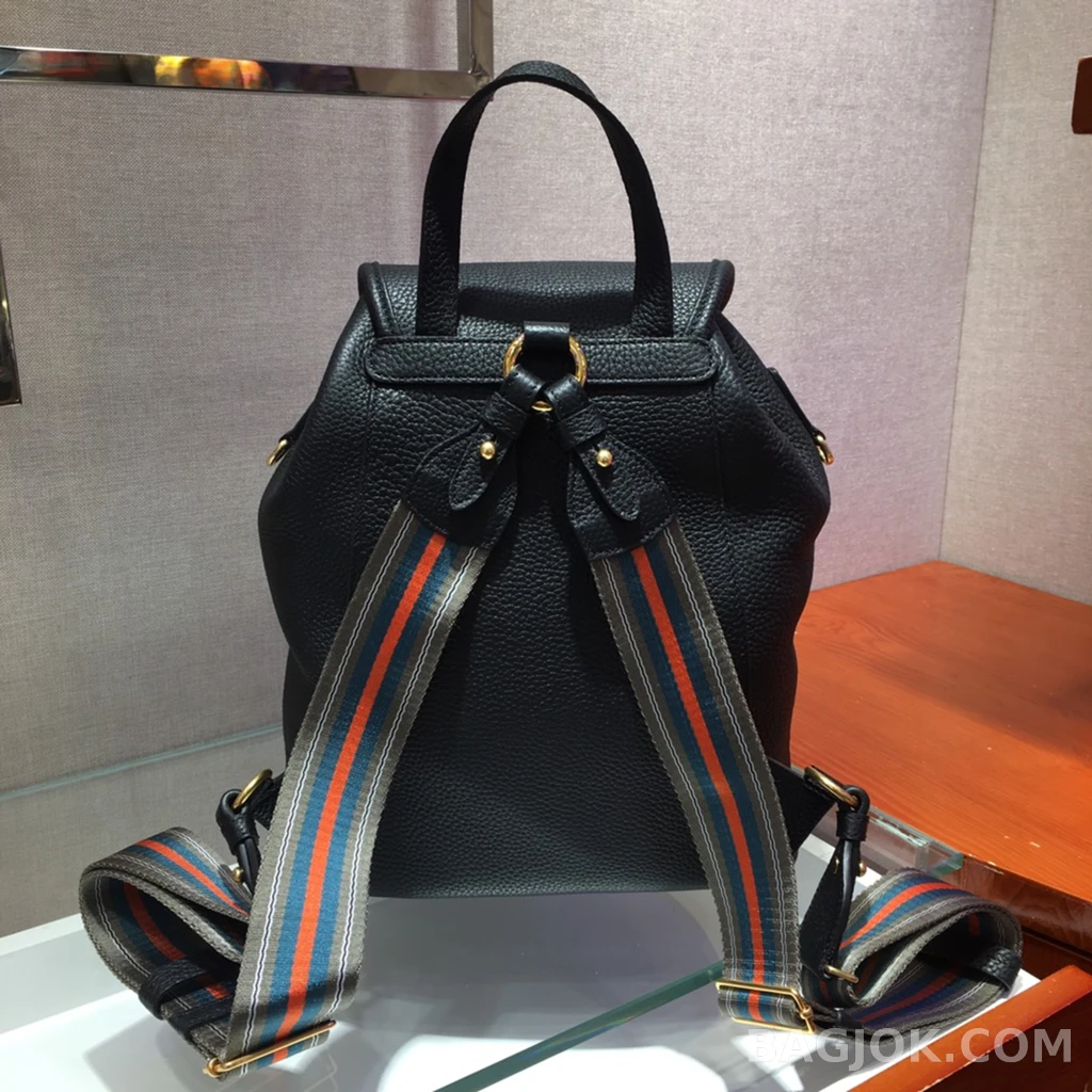 프라다 Prada 디어 그레인 레더 백팩 상세 이미지