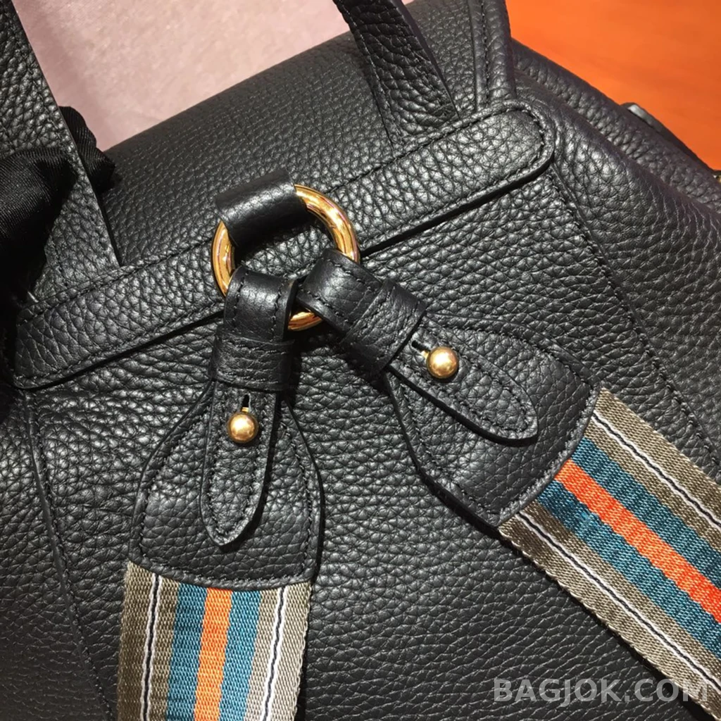 프라다 Prada 디어 그레인 레더 백팩 상세 이미지