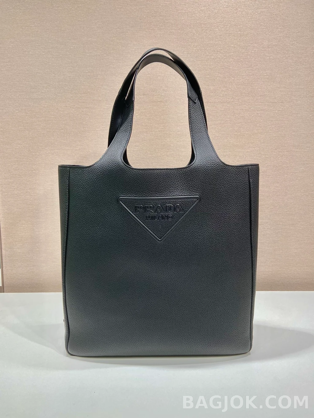 프라다 Prada 레더 라지 비지니스 숄더백 상세 이미지