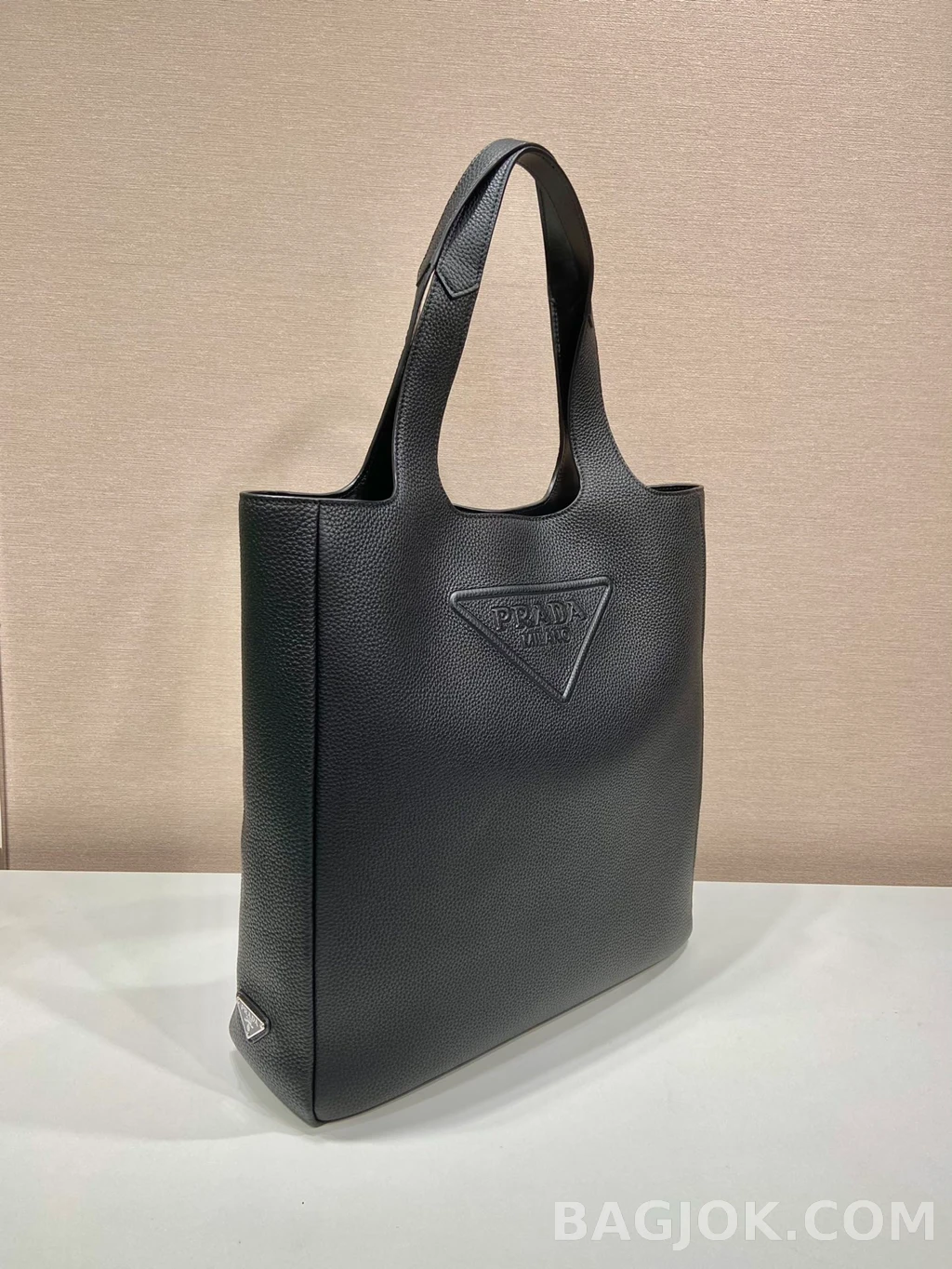 프라다 Prada 레더 라지 비지니스 숄더백 상세 이미지