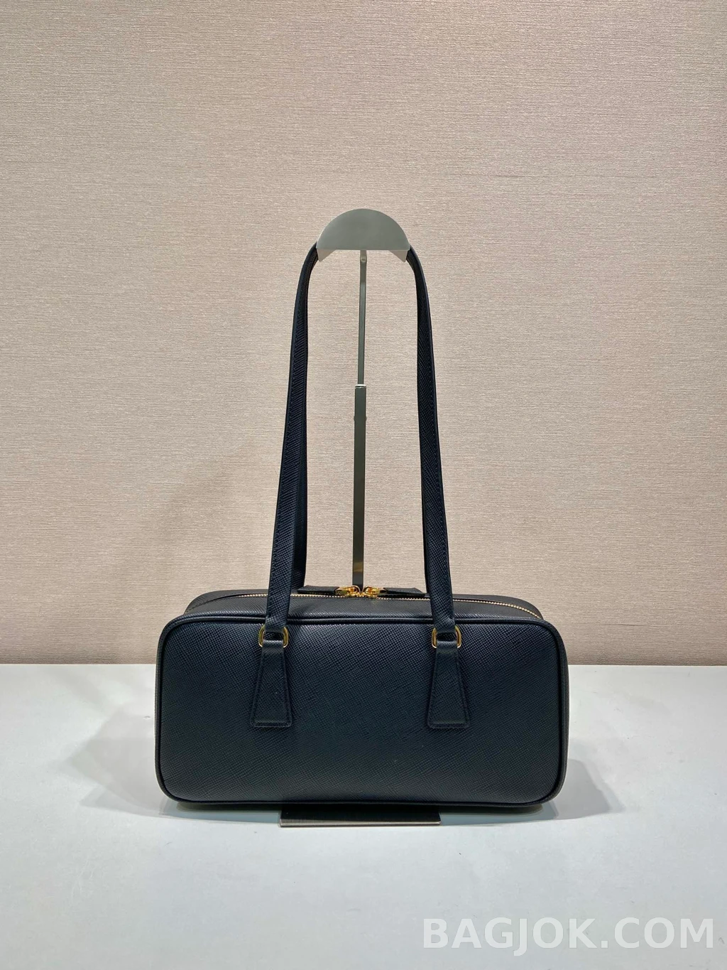 프라다 Prada 빈티지 숄더백 그레인레더 상세 이미지