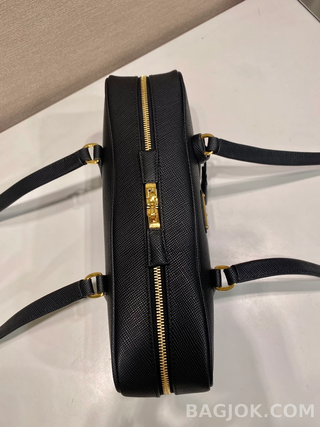 프라다 Prada 빈티지 숄더백 그레인레더 상세 이미지