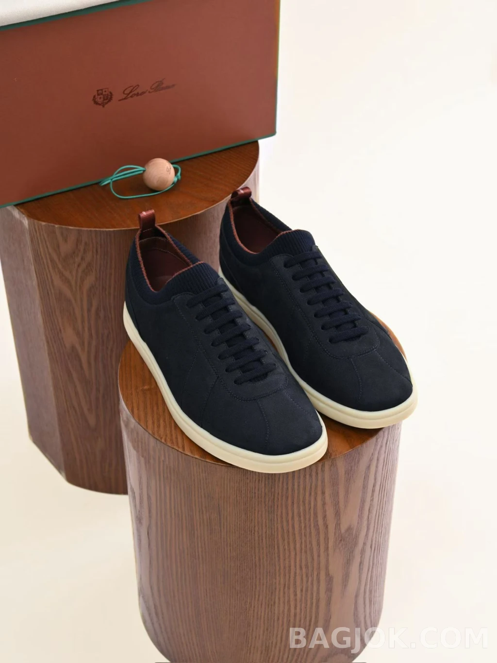 로로피아나 Loro Piana 스웨이드 스니커즈 상세 이미지