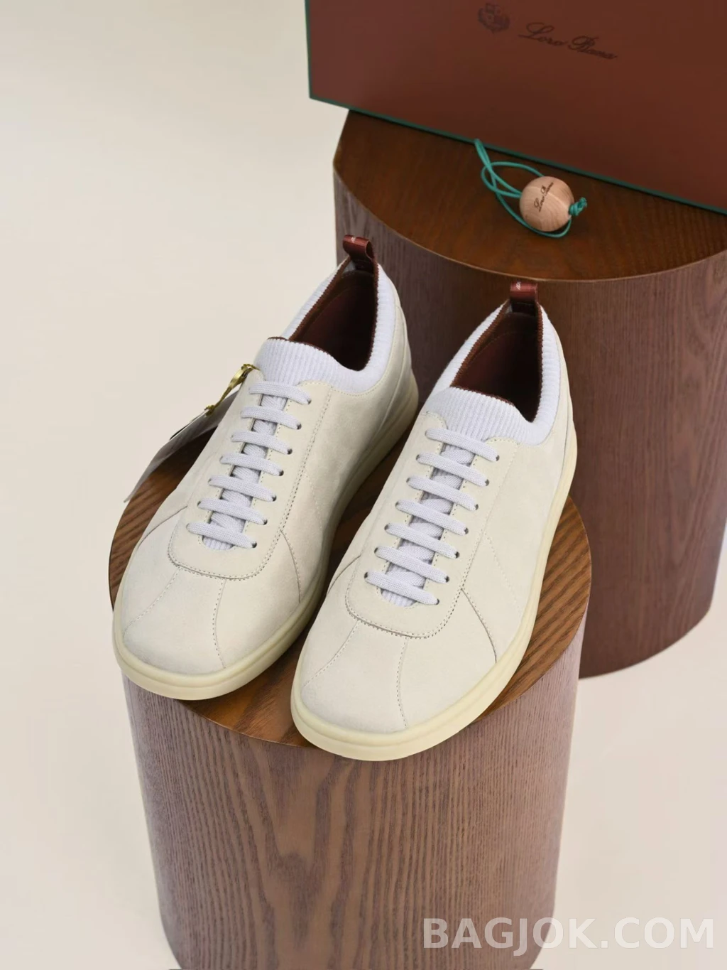 로로피아나 Loro Piana 스웨이드 스니커즈 상세 이미지