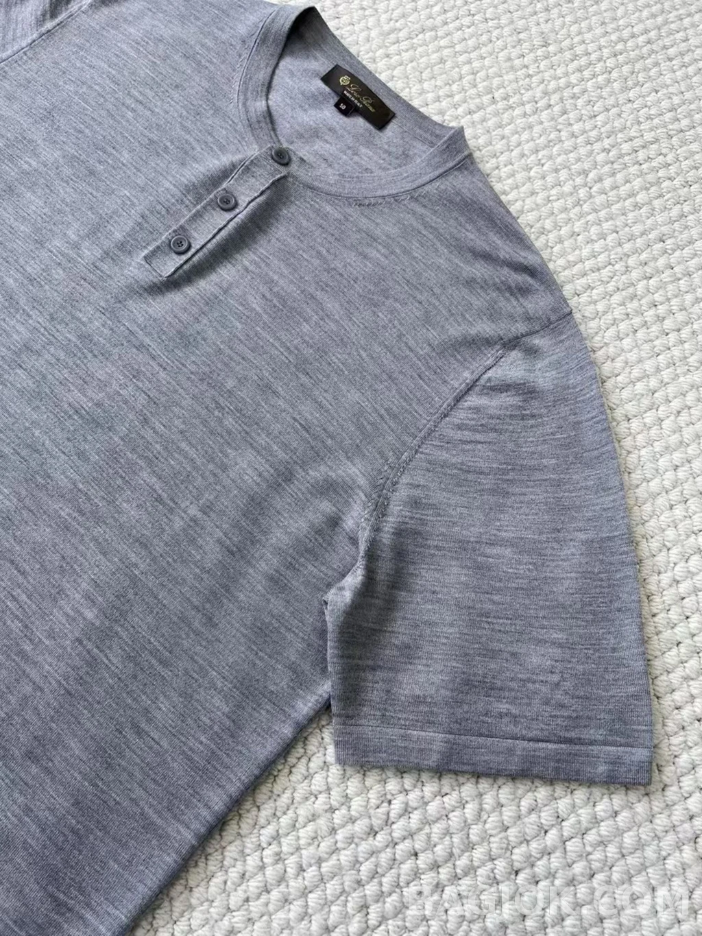 로로피아나 Loro Piana 헨리넥 니트 반팔 상세 이미지