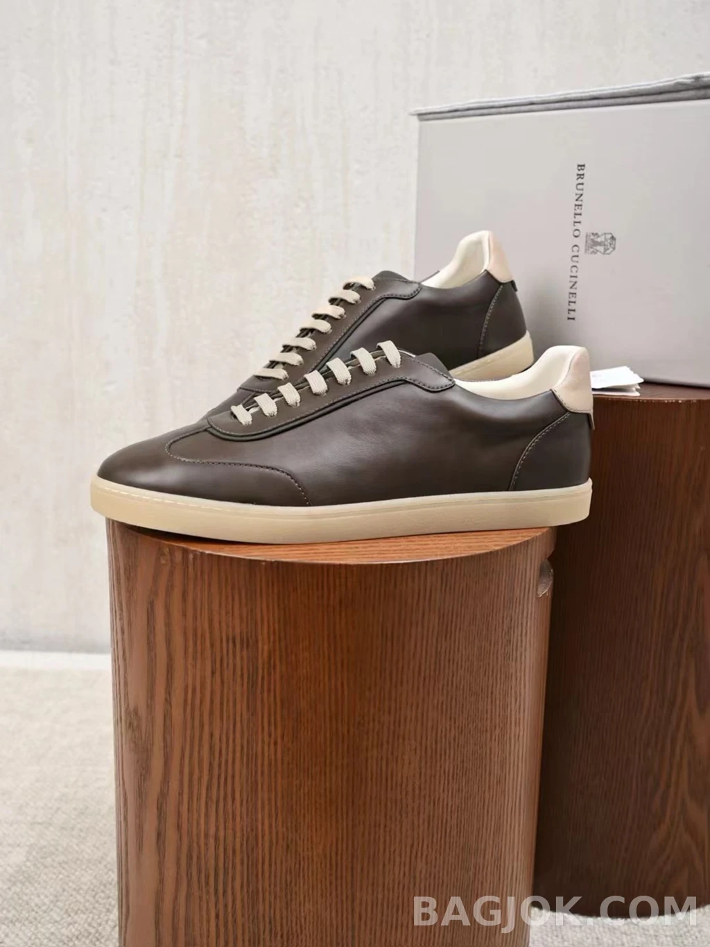 브루넬로 쿠치넬리 Brunello Cucinelli 레더 스니커즈 상세 이미지