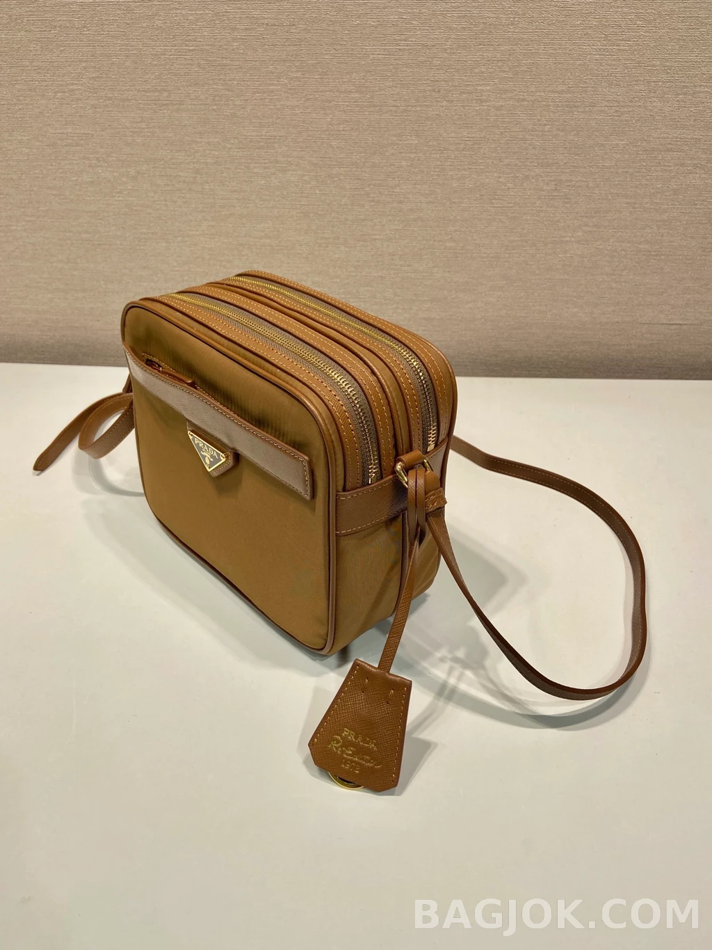 프라다 Prada 나일론X사피아노 숄더백 상세 이미지