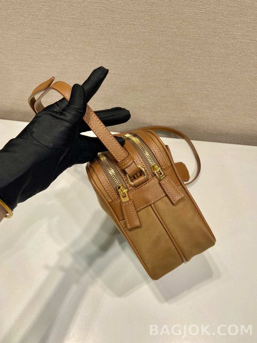 프라다 Prada 나일론X사피아노 숄더백 상세 이미지