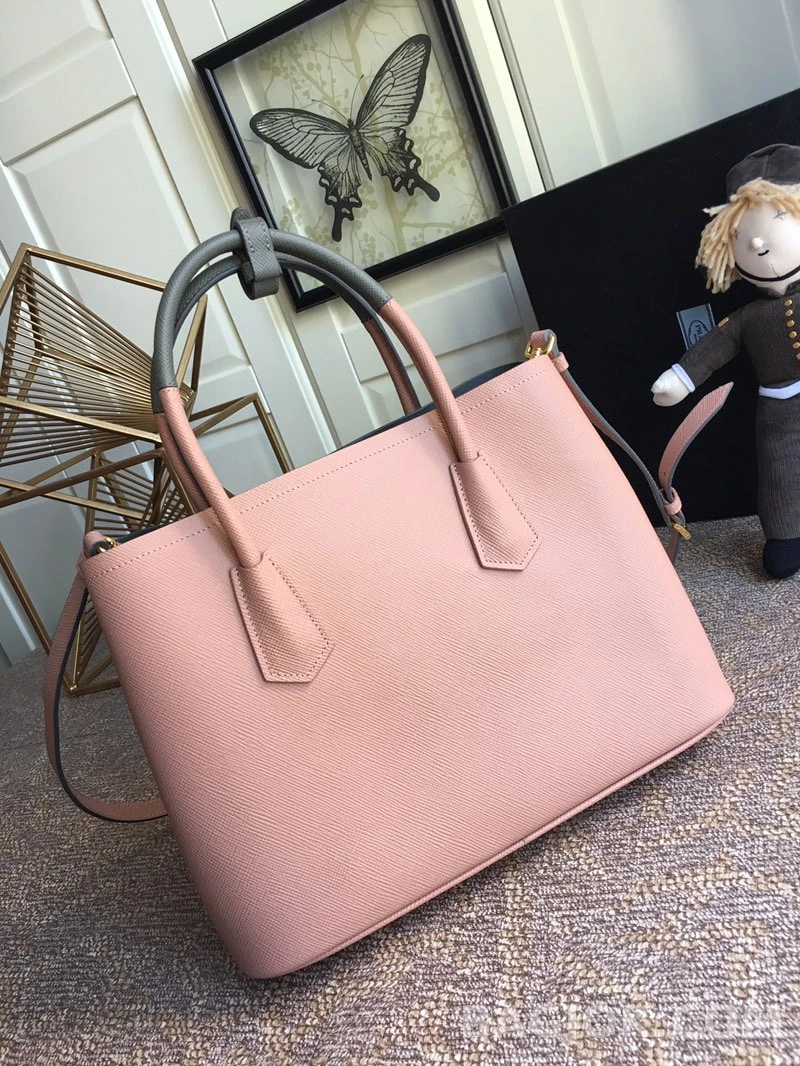 프라다 Prada 클래식 그레인 레더 쇼퍼 토트백 상세 이미지
