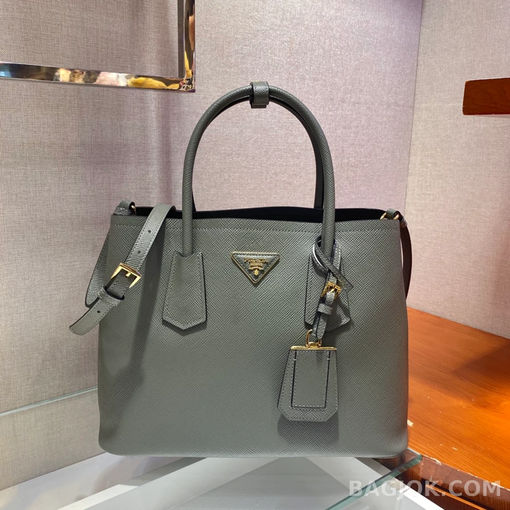 프라다 Prada 클래식 그레인 레더 쇼퍼 토트백 상세 이미지