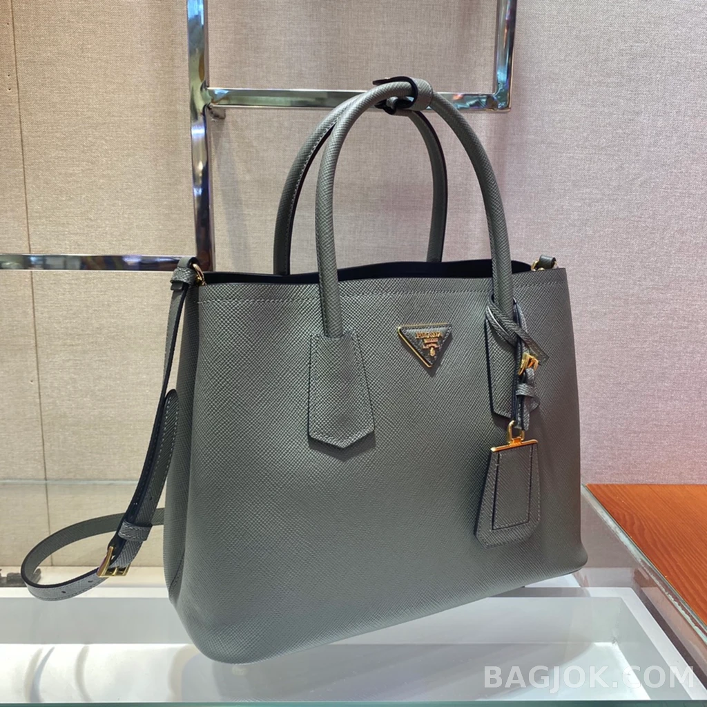 프라다 Prada 클래식 그레인 레더 쇼퍼 토트백 상세 이미지