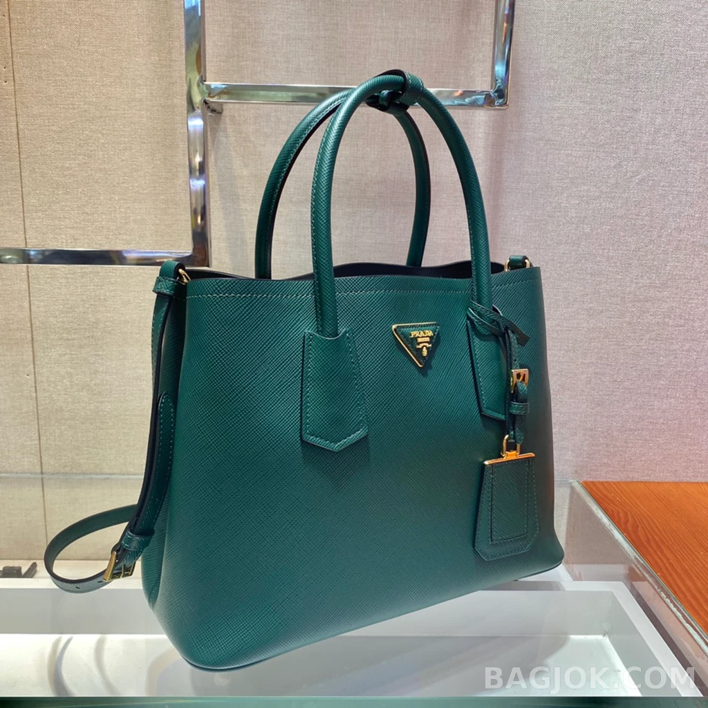 프라다 Prada 클래식 그레인 레더 쇼퍼 토트백 상세 이미지