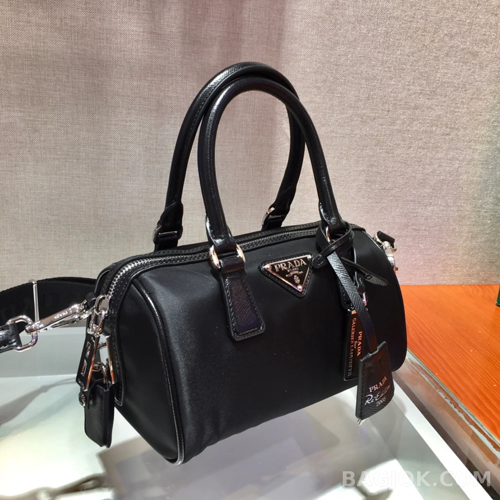 프라다 Prada 하이퍼 리브스 보스턴백 3in1 상세 이미지