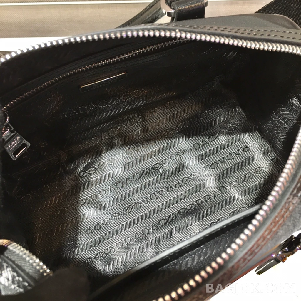 프라다 Prada 하이퍼 리브스 보스턴백 3in1 상세 이미지