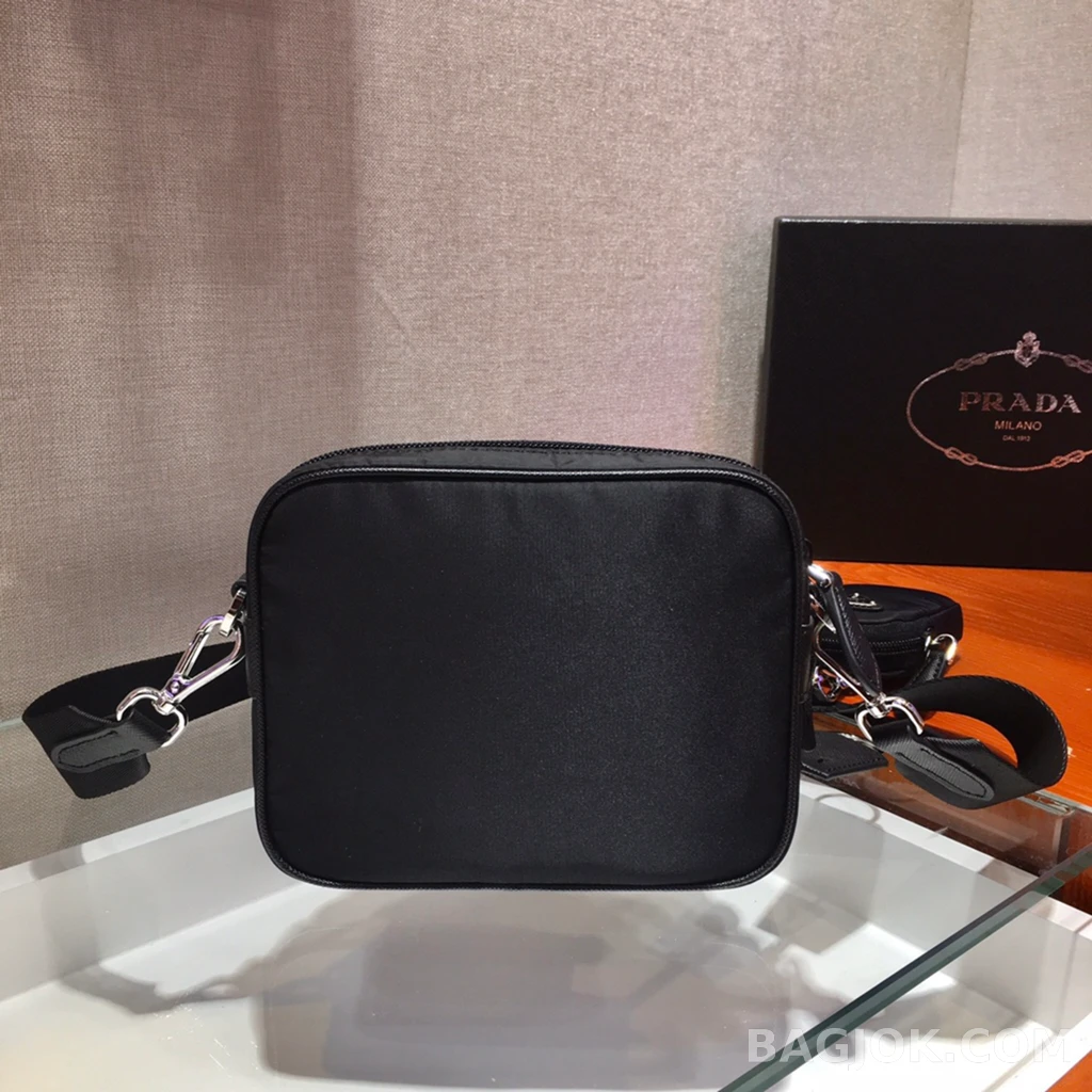 프라다 Prada 3in1 카메라백 상세 이미지