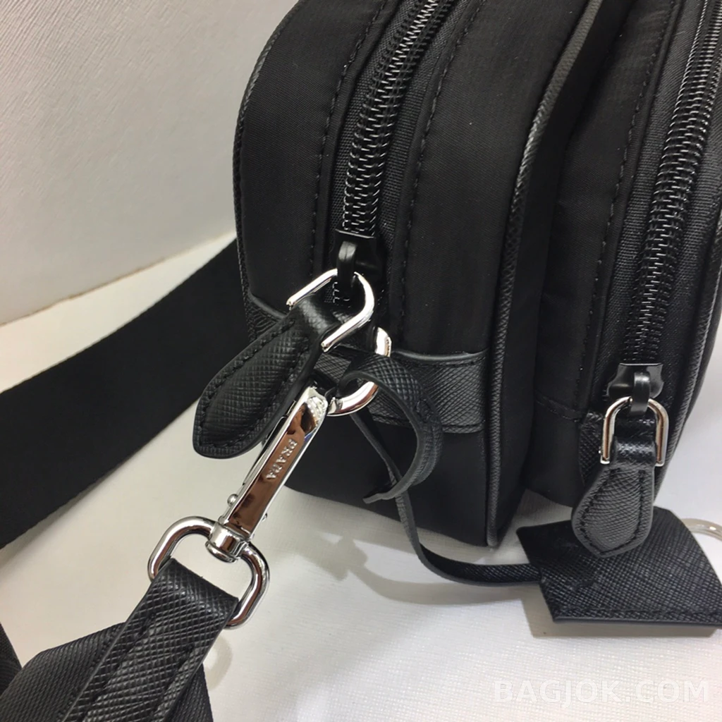 프라다 Prada 3in1 카메라백 상세 이미지