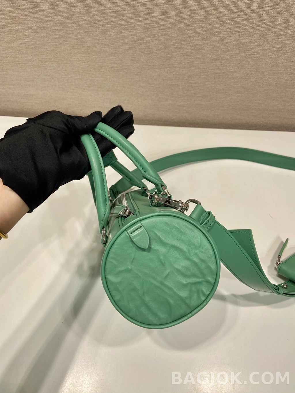 프라다 Prada 리에디션 2002 레더 미니 보스턴백 상세 이미지