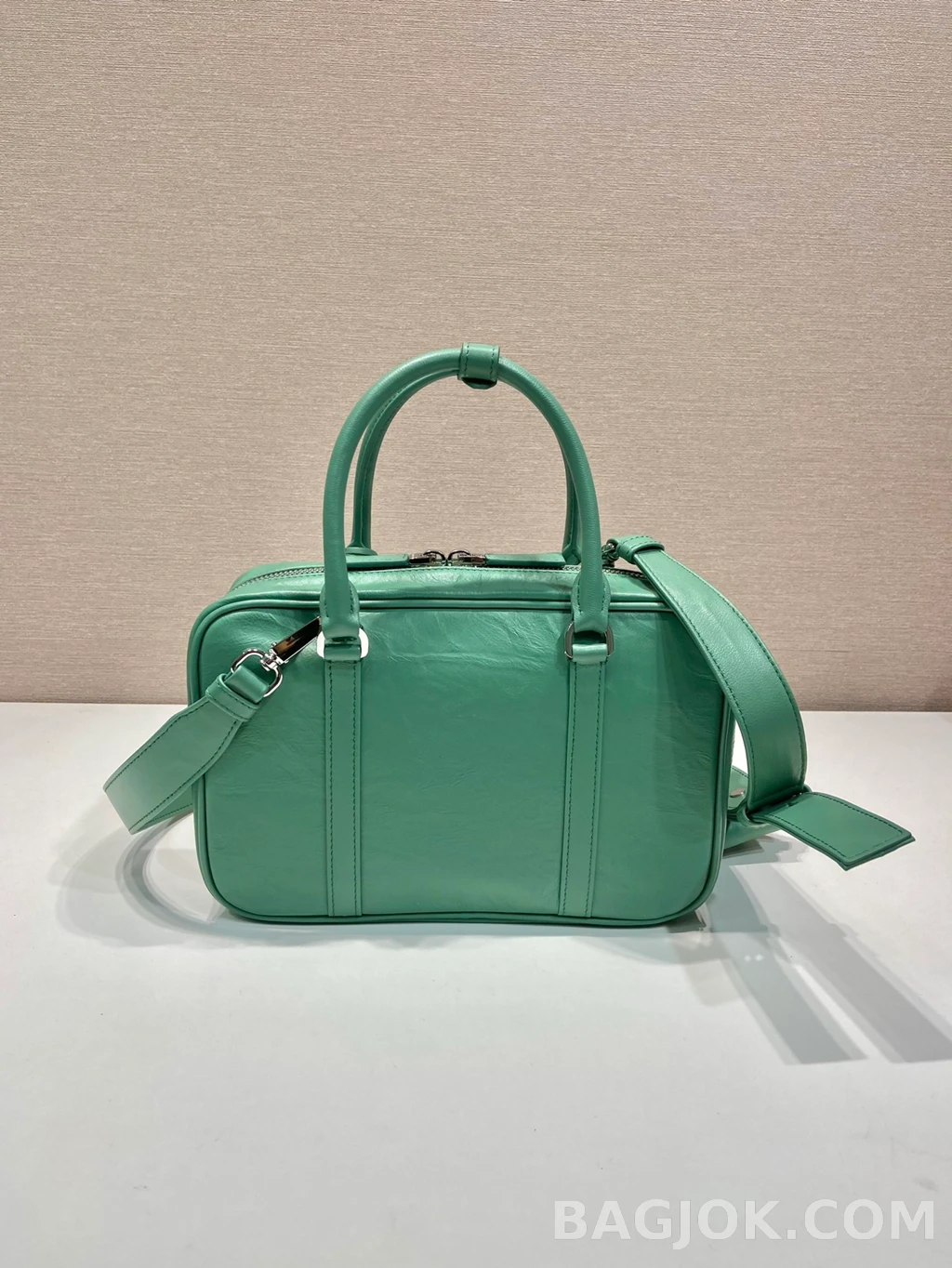 프라다 Prada 리에디션 2001 레더 보스턴백 상세 이미지