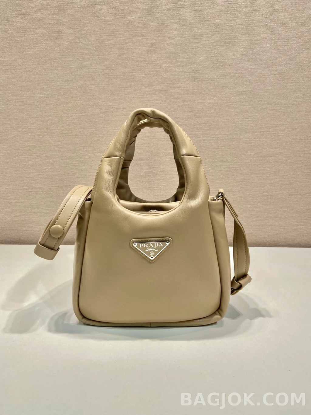 프라다 Prada 소프트 레더 미니 토트백 상세 이미지