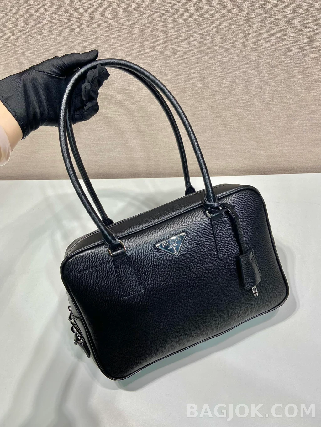 프라다 Prada 사피아노 빈티지 롱핸들 숄더백 상세 이미지