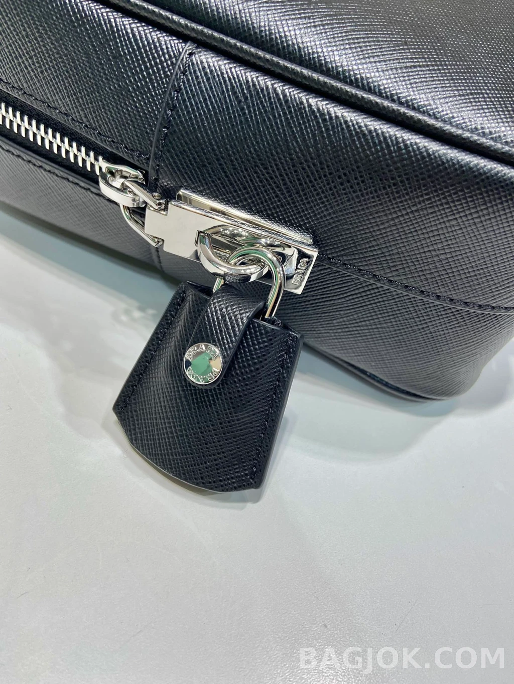 프라다 Prada 사피아노 빈티지 롱핸들 숄더백 상세 이미지