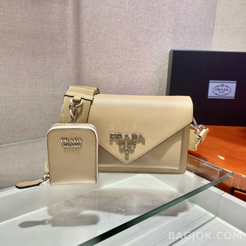 프라다 Prada 모노크롬 사피아노 엔벨롭 숄더백 상세 이미지