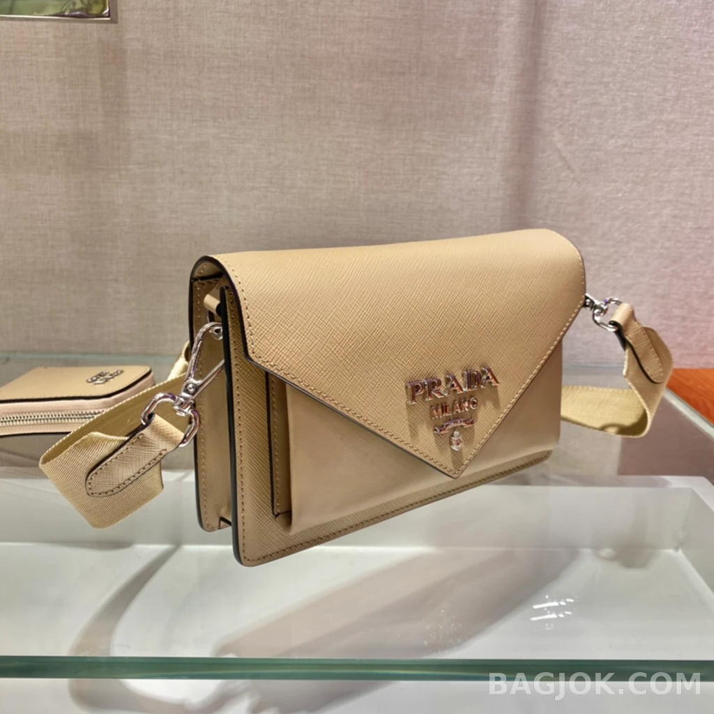 프라다 Prada 모노크롬 사피아노 엔벨롭 숄더백 상세 이미지