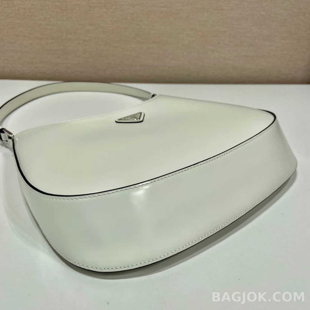 프라다 Prada 클레오 브러시드 레더 숄더백 상세 이미지