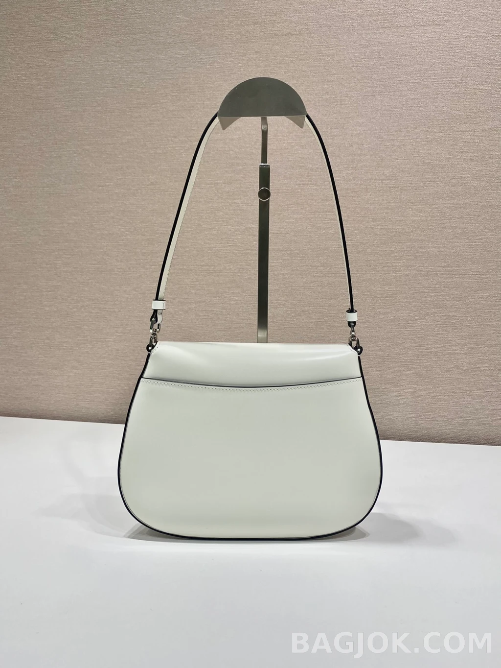 프라다 Prada 아르케 플랩 숄더백 상세 이미지