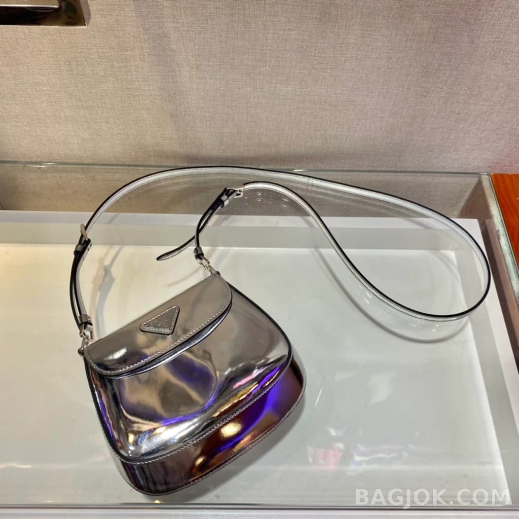 프라다 Prada 클레오 메탈릭 브러시드 미니 숄더백 상세 이미지