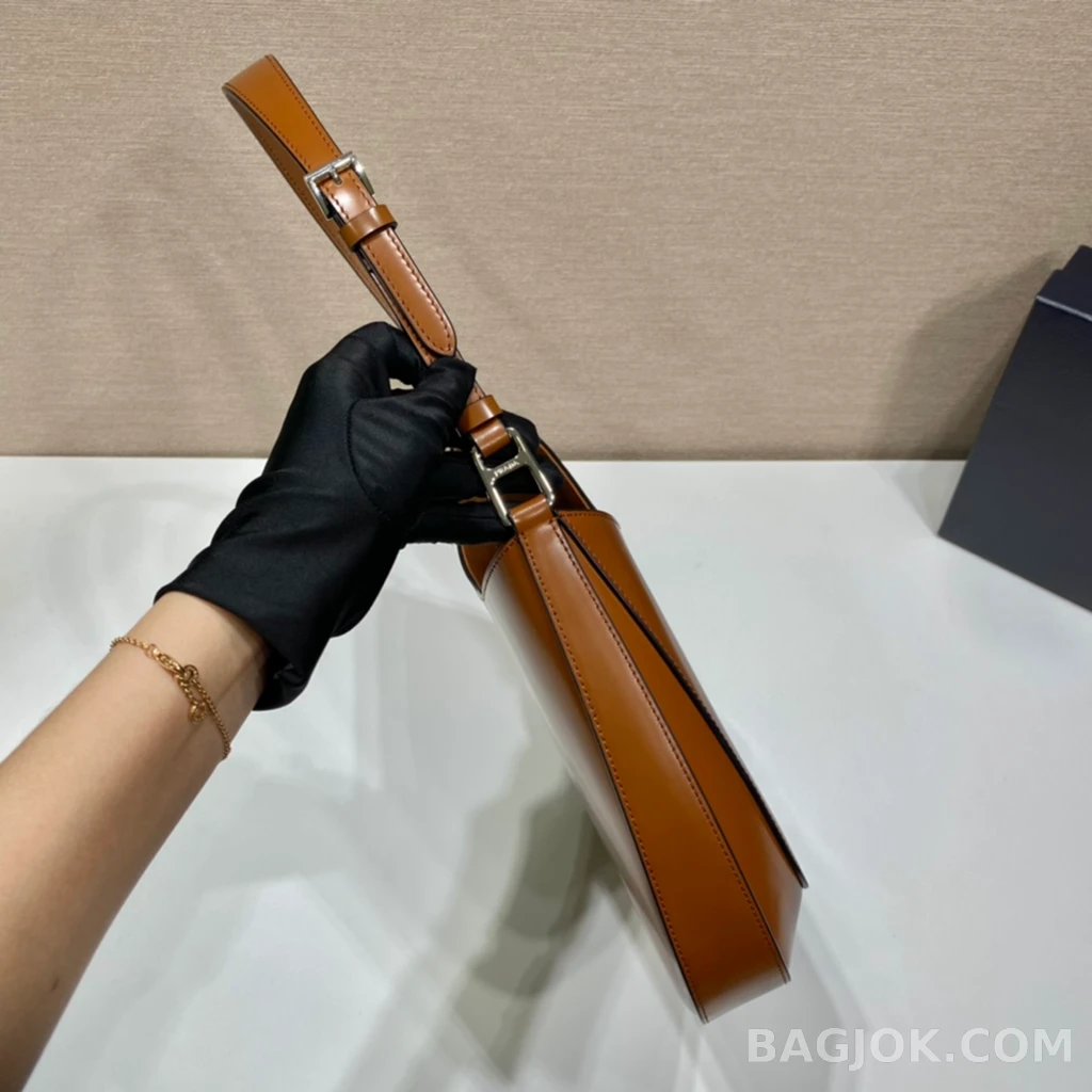 프라다 Prada 아르케 호보 숄더백 상세 이미지
