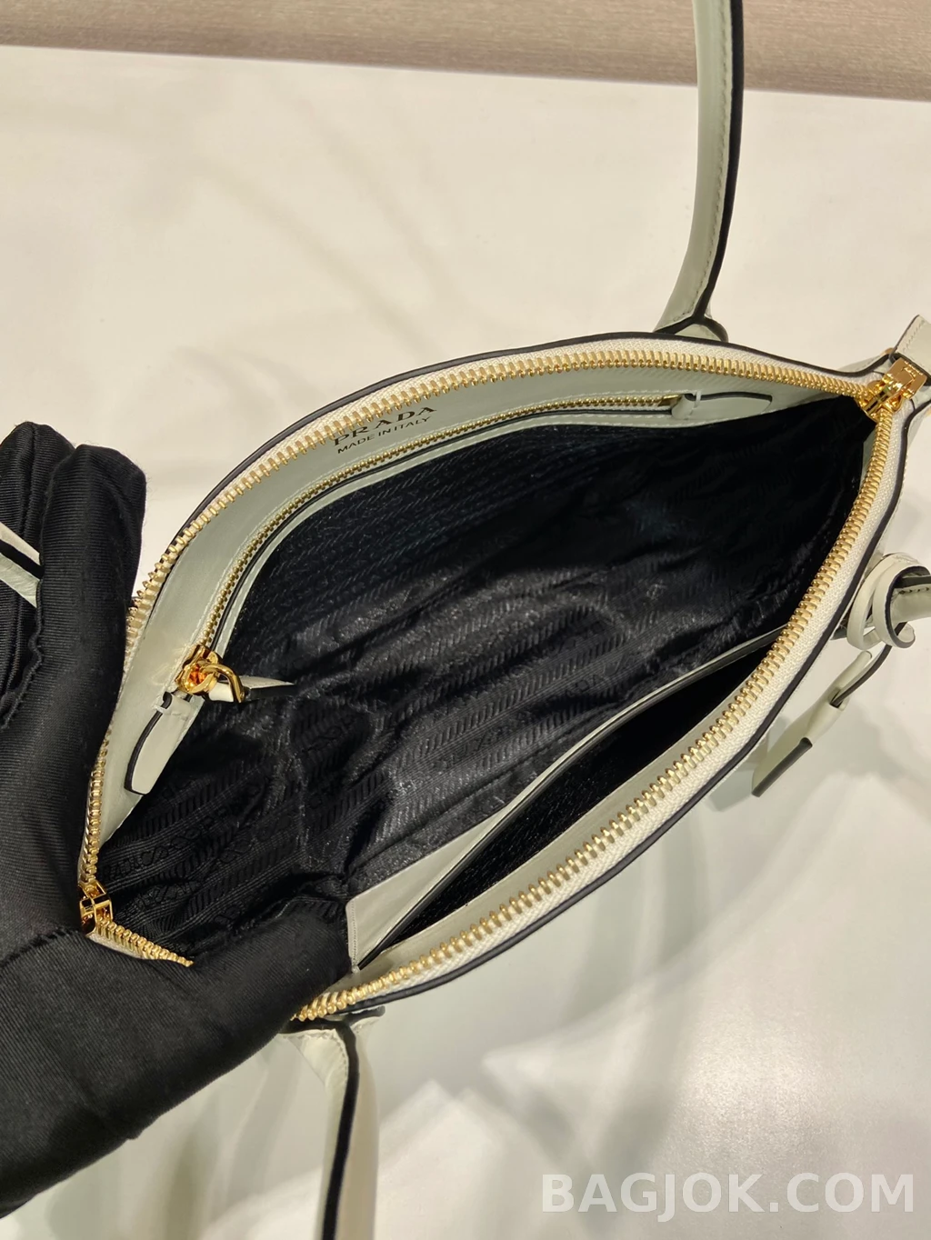 프라다 Prada 아르케 레더 롱핸들 숄더백 상세 이미지