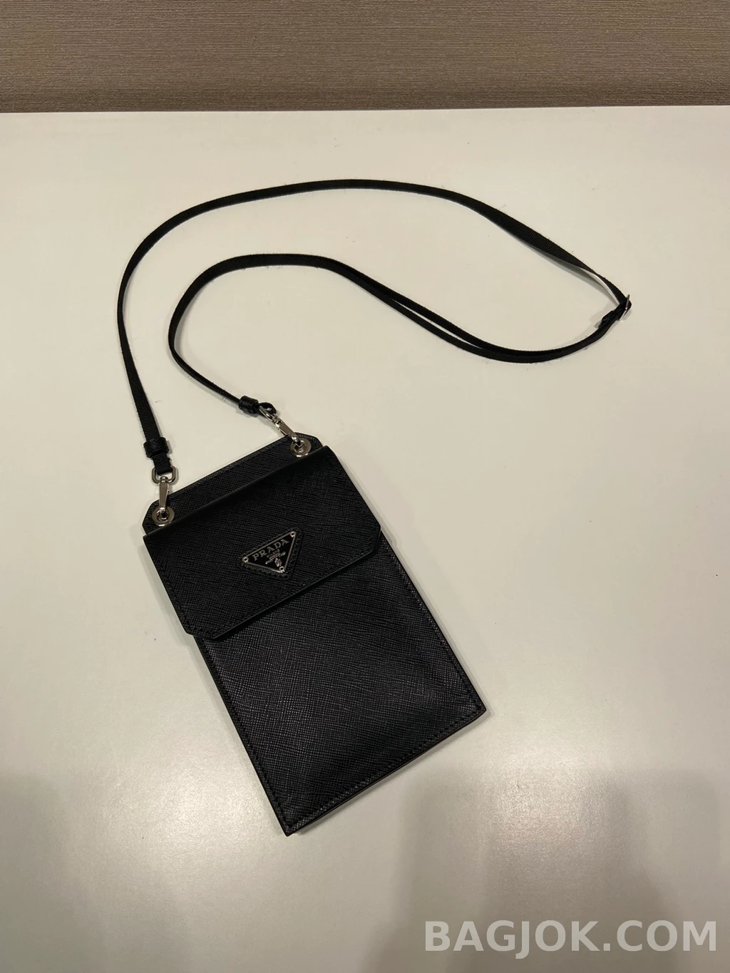 프라다 Prada 사피아노 스마트폰 크로스백 상세 이미지