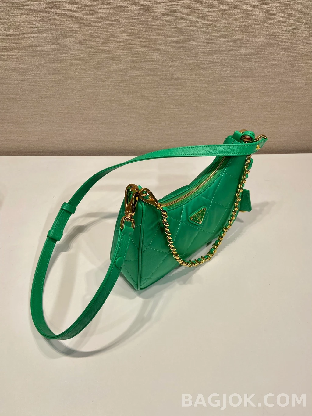 프라다 Prada 퀄팅 리나일론 나파레더 미니 숄더백 상세 이미지
