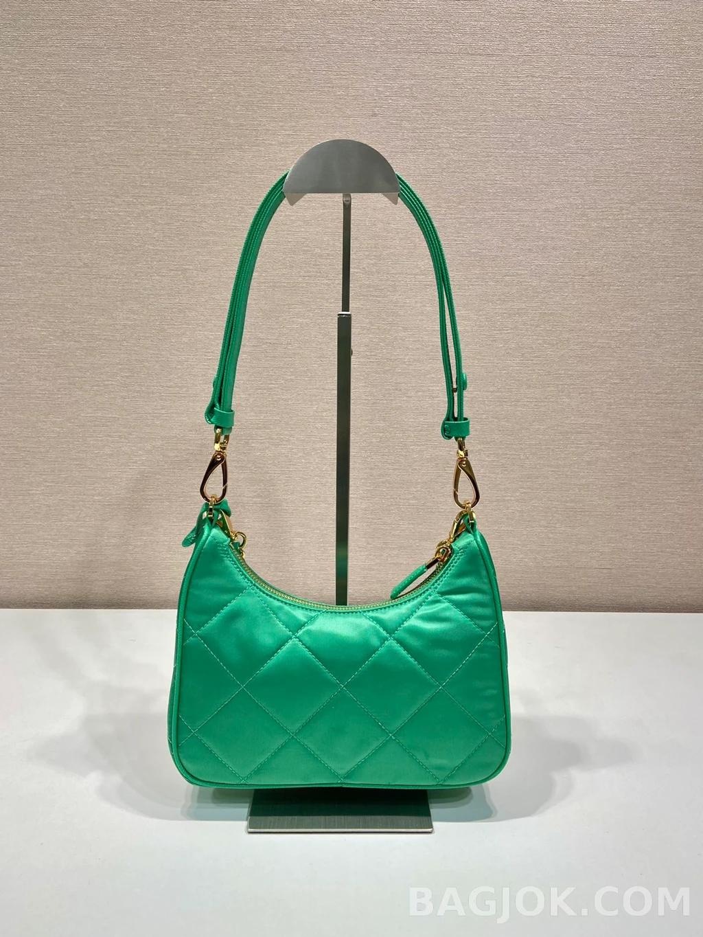프라다 Prada 퀄팅 리나일론 나파레더 미니 숄더백 상세 이미지