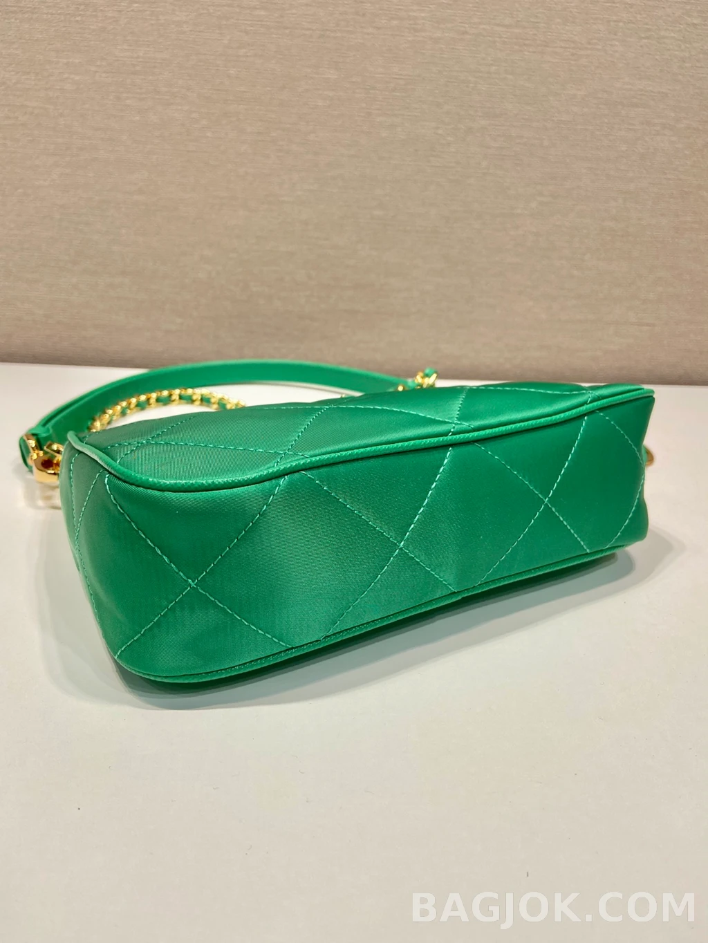 프라다 Prada 퀄팅 리나일론 나파레더 미니 숄더백 상세 이미지