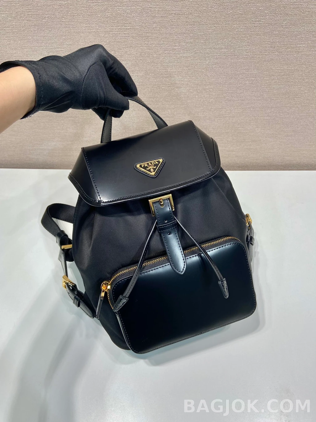 프라다 Prada 리나일론 포켓 백팩 상세 이미지